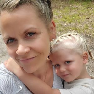 Meet your Posher, Jennifer